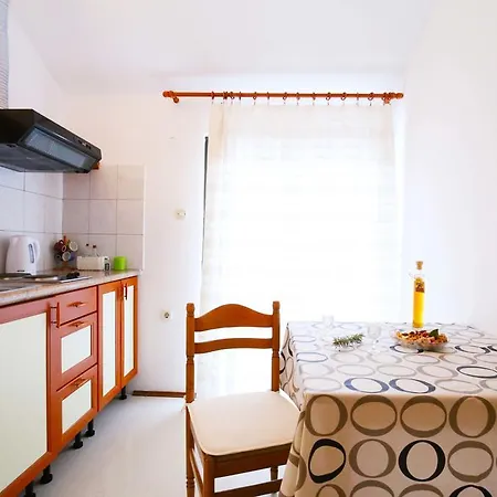 Leo Katic 아파트 *