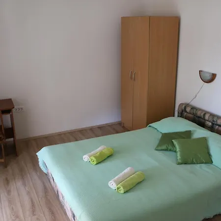 Leo Katic Apartamento *