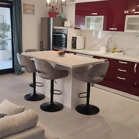 Apartamento Leo Katic