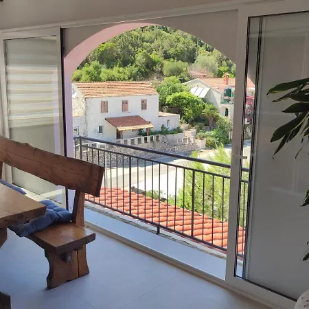 Leo Katic Apartamento *