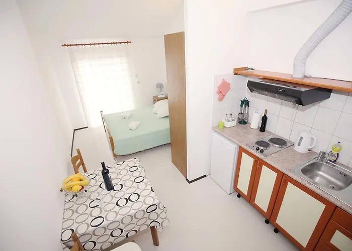 Leo Katic Apartamento Lastovo